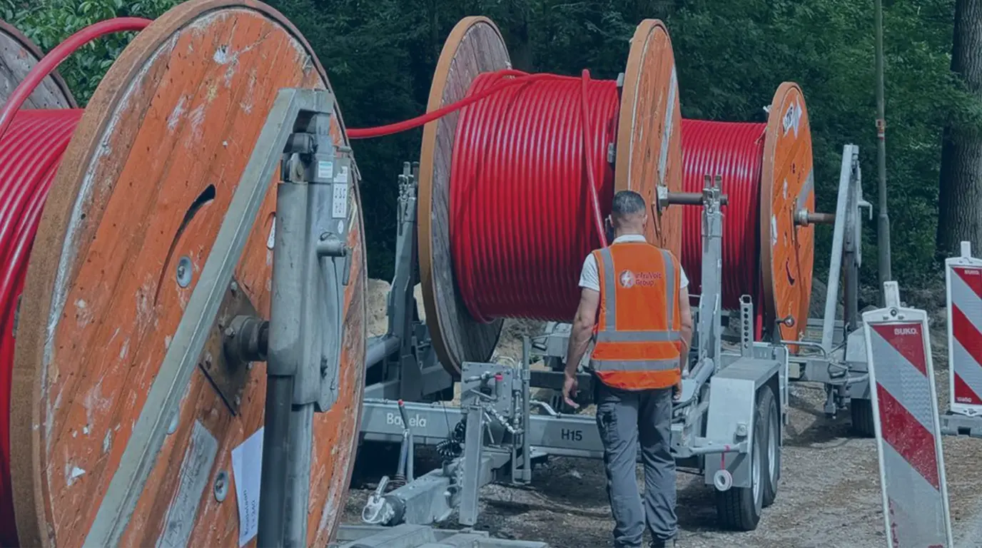 Veilige en nauwkeurige uitvoering van complexe tracés. Middenspanning (MS) Infrastructuur